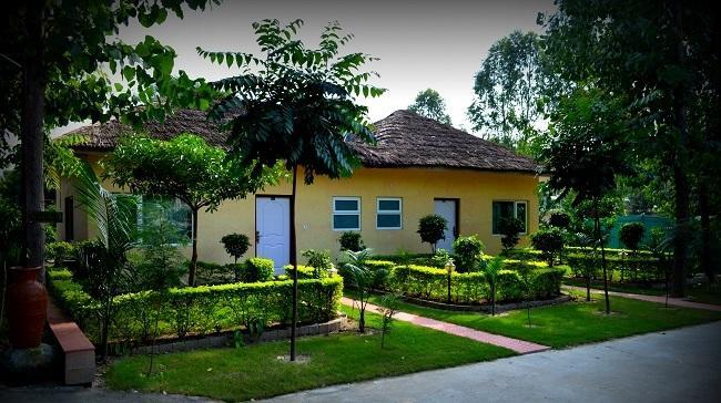 Kangs Nirvana Resorts And Spa Mahalpur 외부 사진